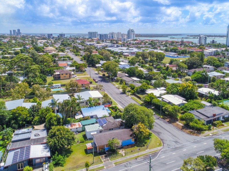 57 Robert Street, Labrador QLD 4215