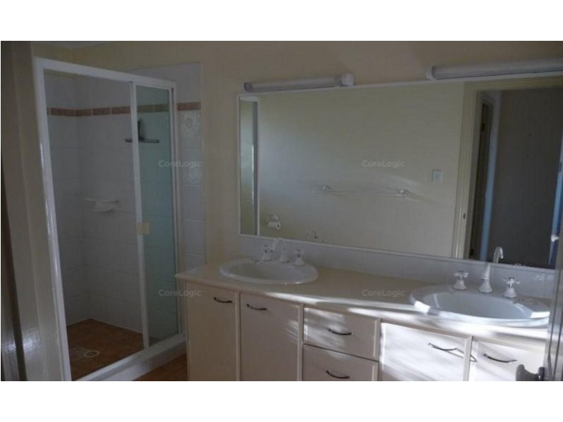 4 Thyme  Court, Runaway Bay QLD 4216