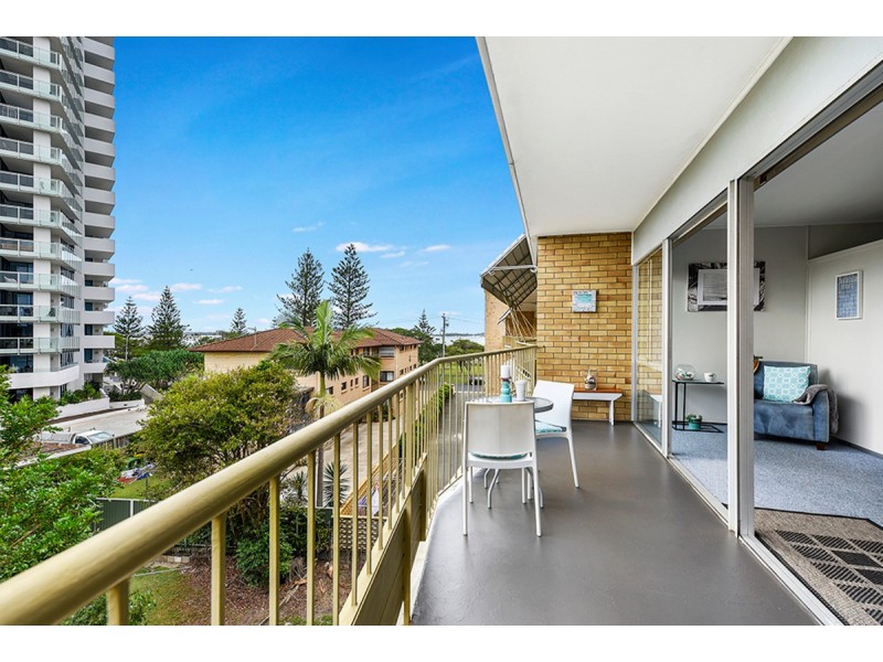 14/224 Marine Parade, Labrador QLD 4215