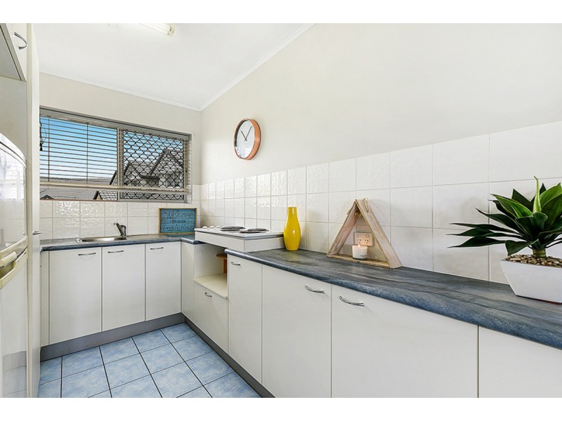 14/224 Marine Parade, Labrador QLD 4215