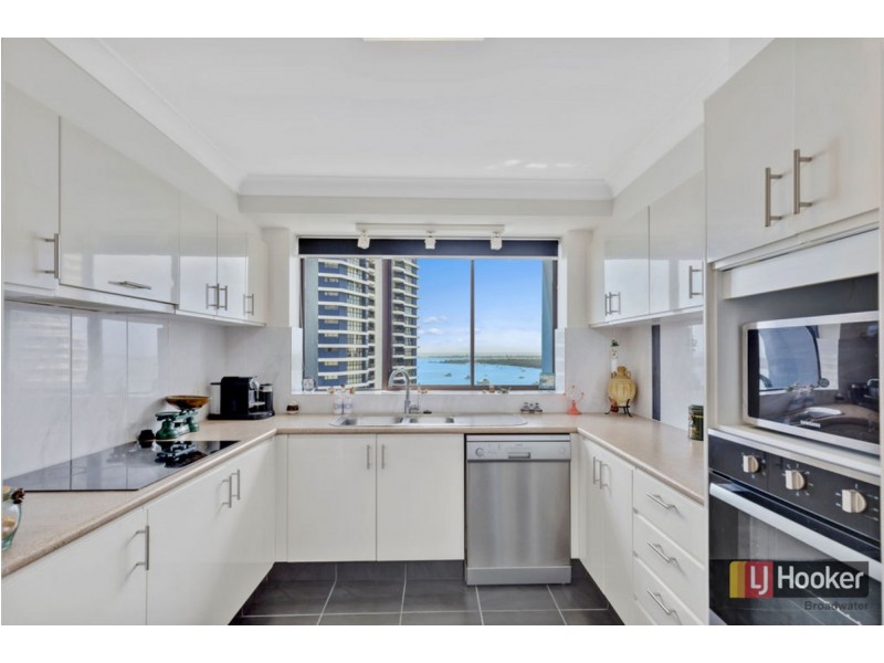 66/21 Bayview Street, Runaway Bay QLD 4216