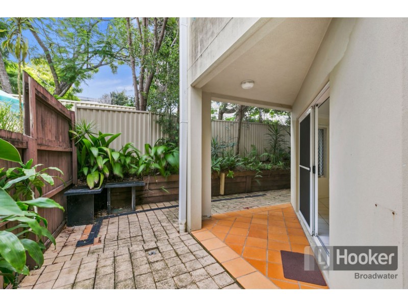2/16 Hollywell Road, Biggera Waters QLD 4216
