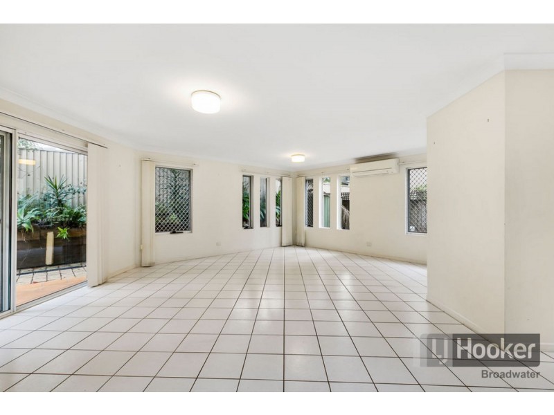 2/16 Hollywell Road, Biggera Waters QLD 4216