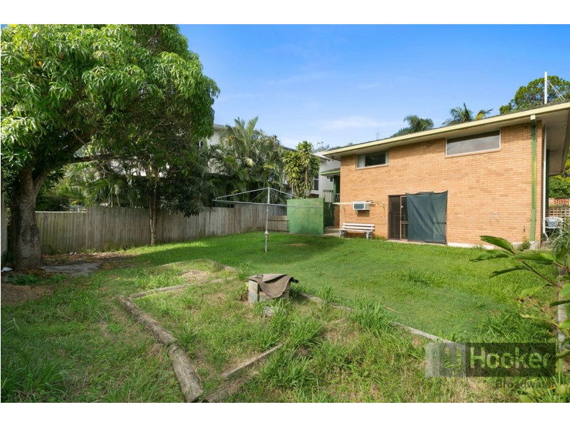 18 Billington Street, Labrador QLD 4215