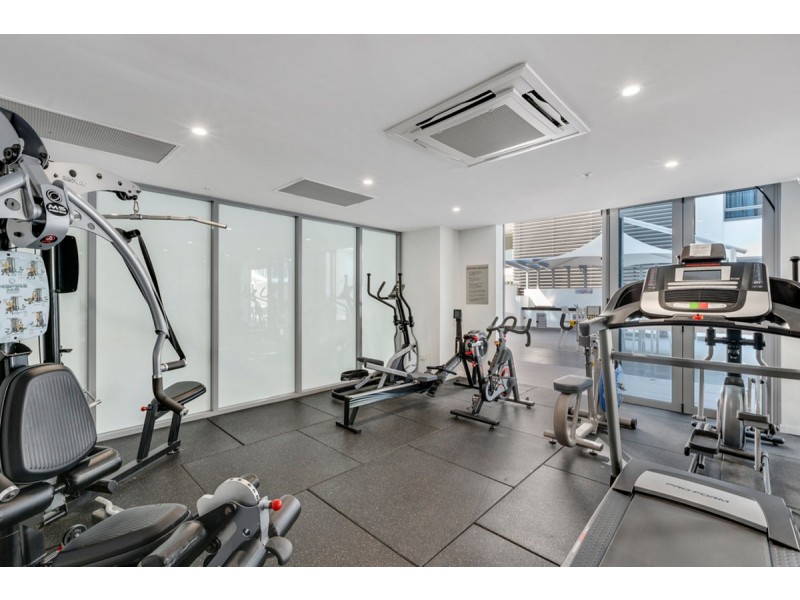 820/19 Imperial Parade, Labrador QLD 4215
