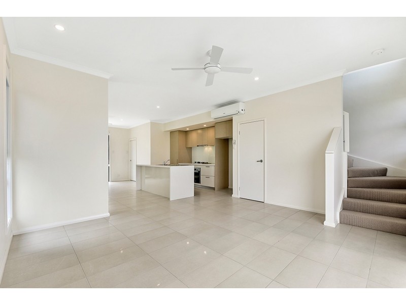 20 Regent Lane, Hope Island QLD 4212