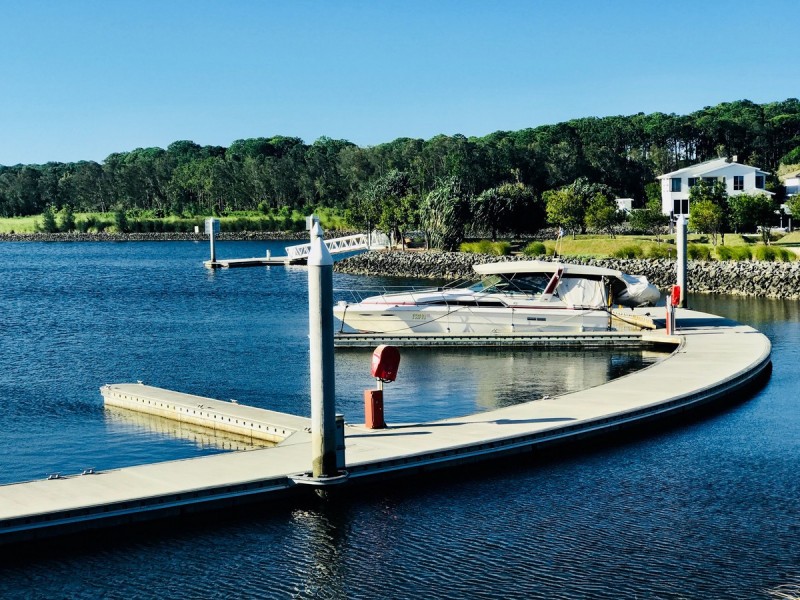 20 Regent Lane, Hope Island QLD 4212