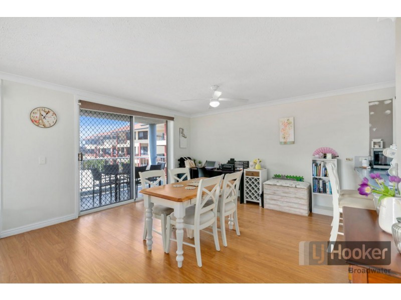 10/111 Frank Street, Labrador QLD 4215