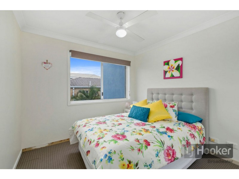 10/111 Frank Street, Labrador QLD 4215