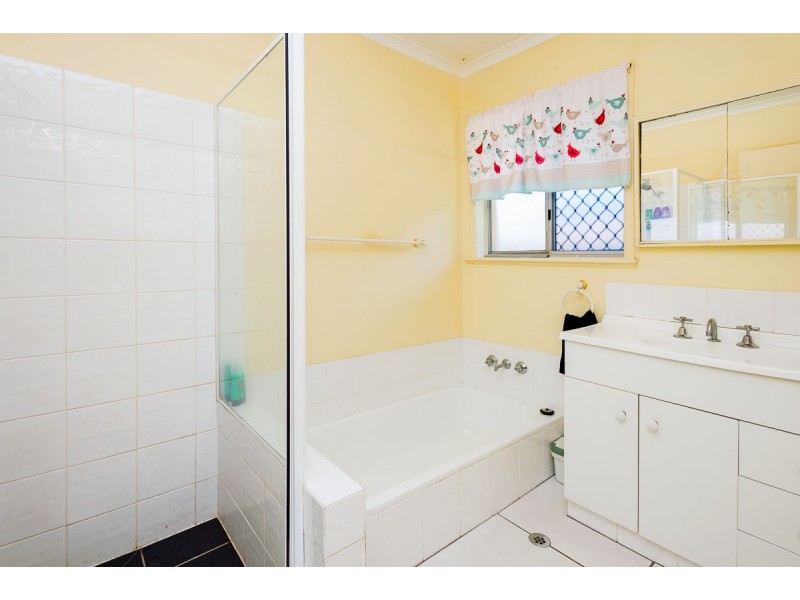 30A Gordon Street, Labrador QLD 4215
