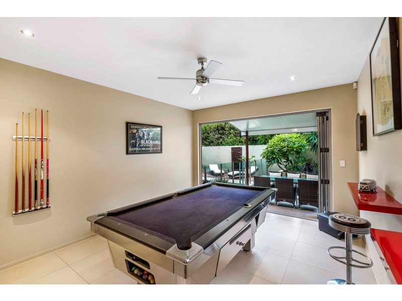 2/5 Whiting Street, Labrador QLD 4215