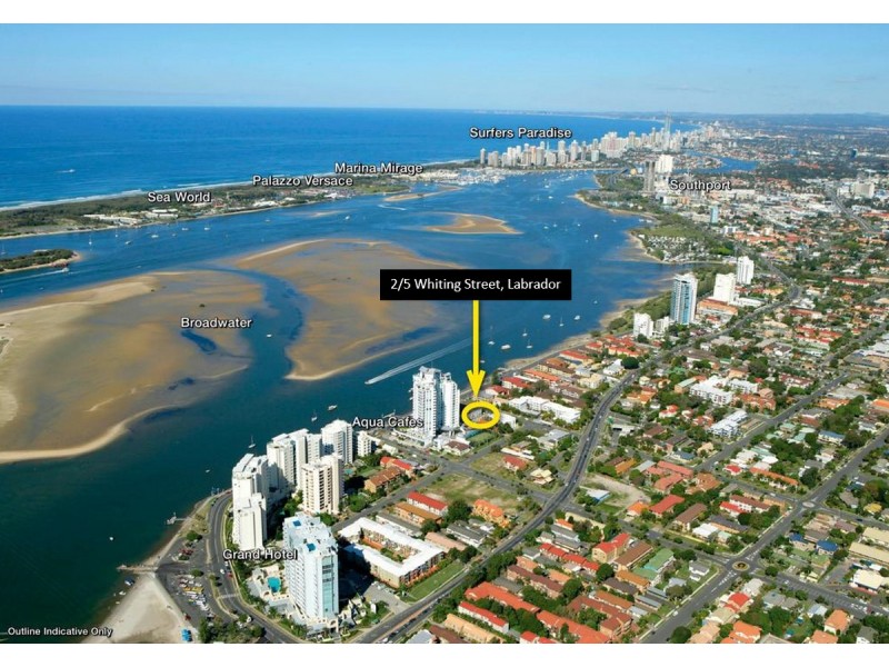 2/5 Whiting Street, Labrador QLD 4215