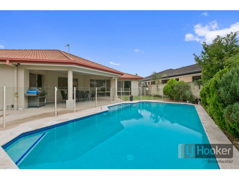 13 Dallow Crescent, Helensvale QLD 4212