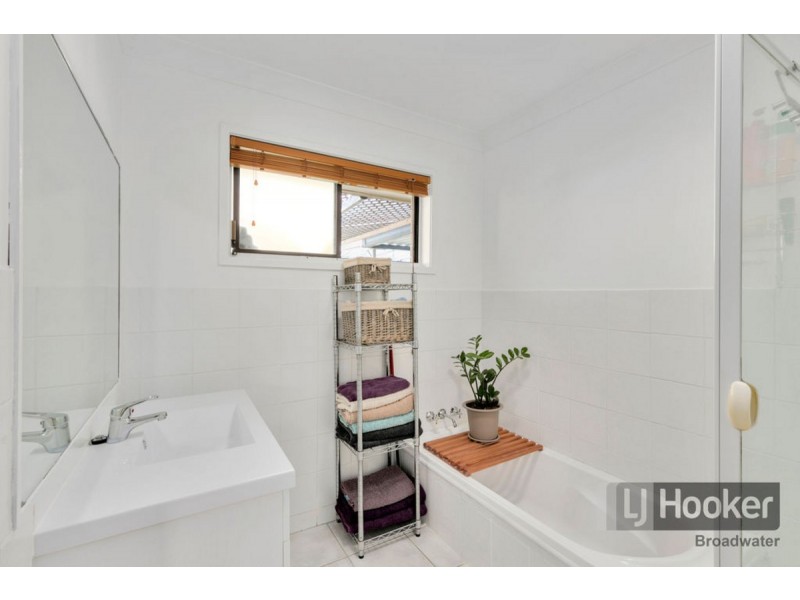 2 Wallaroo Way, Ashmore QLD 4214