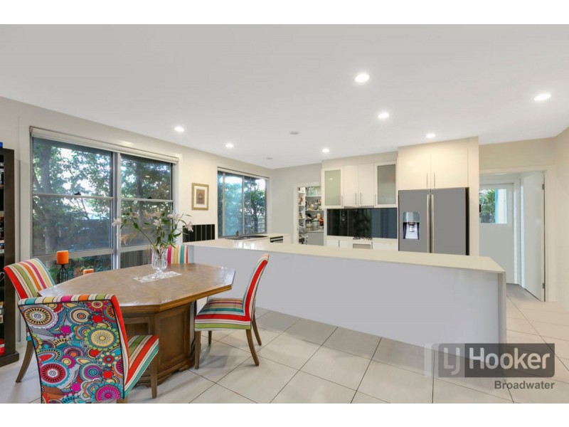 2/32 Parr Street, Biggera Waters QLD 4216