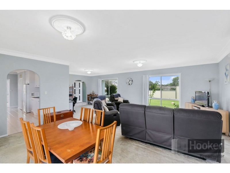 21 Ashburton Close, Arundel QLD 4214