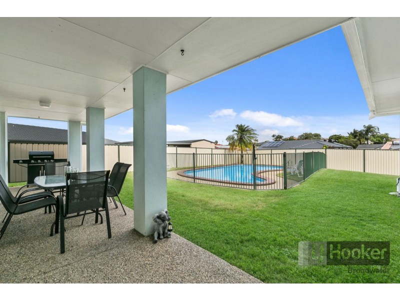 21 Ashburton Close, Arundel QLD 4214