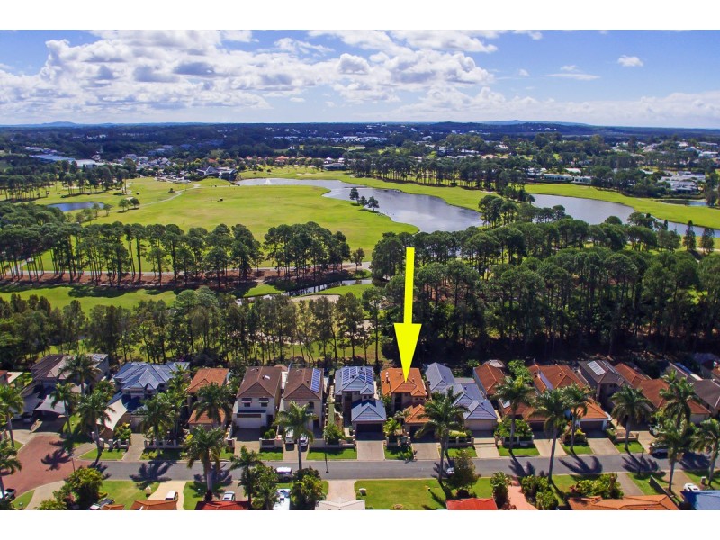 29 Ballybunyon Crescent, Hope Island QLD 4212