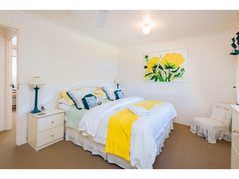 64 Burrendong Road, Coombabah QLD 4216