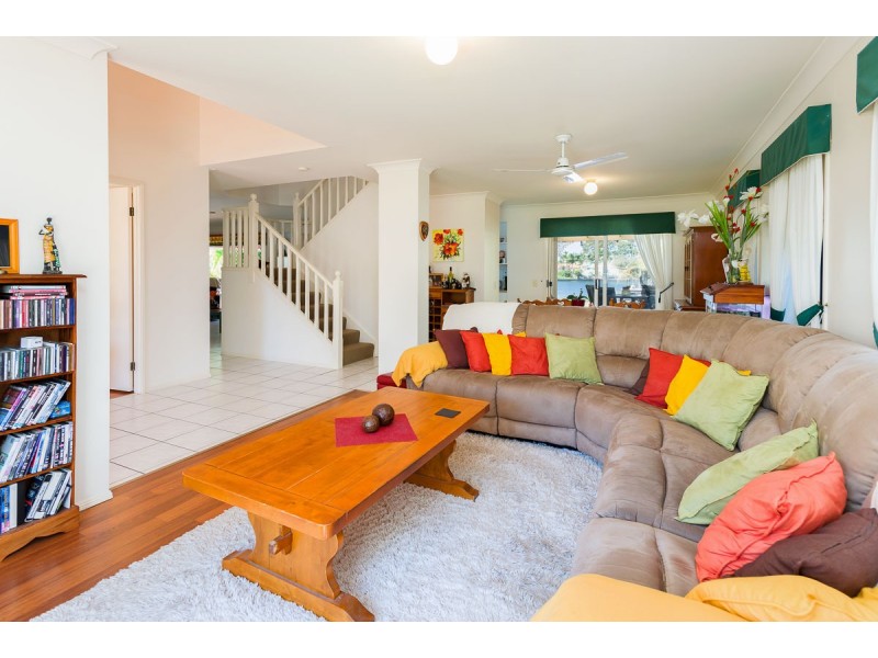 64 Burrendong Road, Coombabah QLD 4216