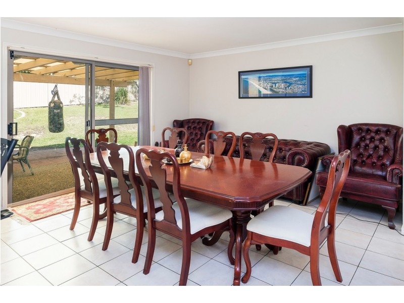 212 Napper Road, Parkwood QLD 4214