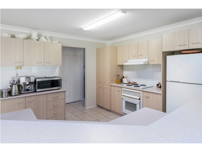 212 Napper Road, Parkwood QLD 4214