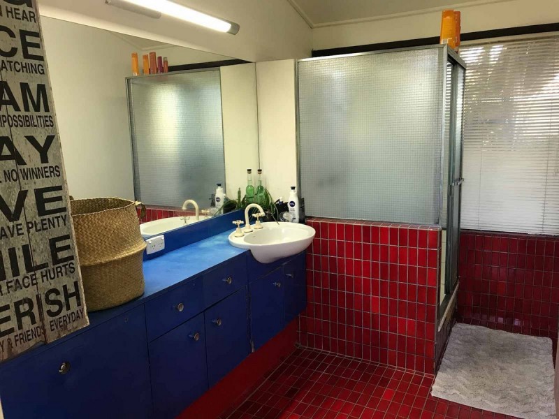 90 Worendo Street, Southport QLD 4215