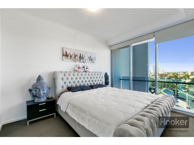 916/19 Imperial Parade, Labrador QLD 4215