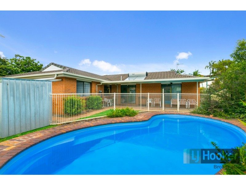 1 Carrumbella Drive (32 Melbourne Road), Arundel QLD 4214