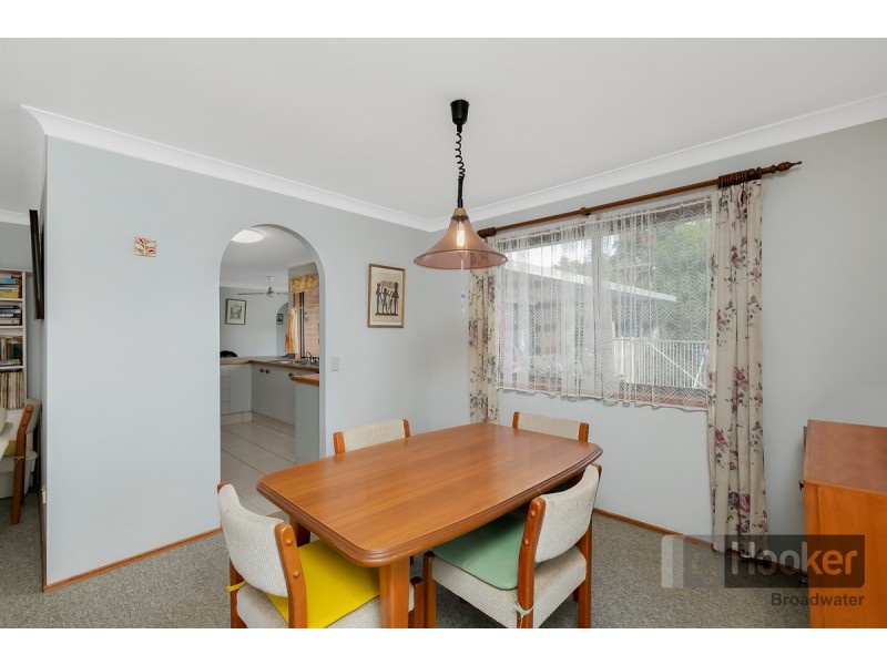 1 Carrumbella Drive (32 Melbourne Road), Arundel QLD 4214