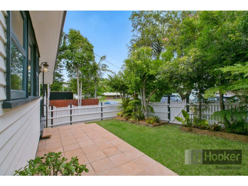 1/23 Ferguson Avenue, Labrador QLD 4215