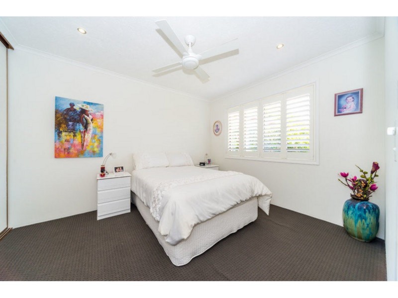 9/32 Imperial Parade, Labrador QLD 4215