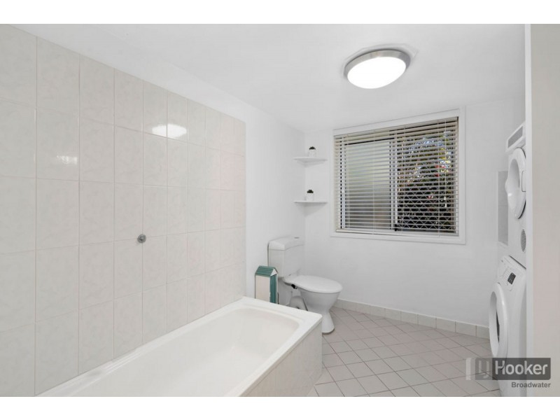 3/4 Madang Crescent, Runaway Bay QLD 4216