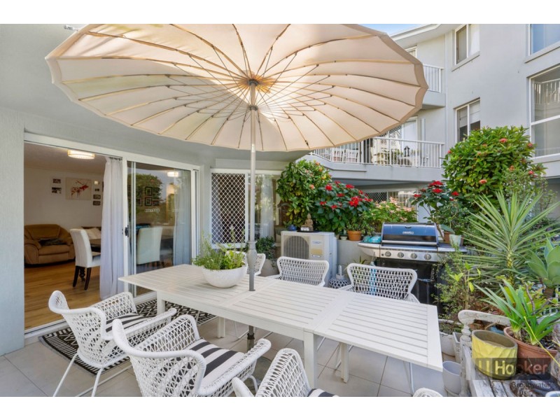 3/4 Madang Crescent, Runaway Bay QLD 4216