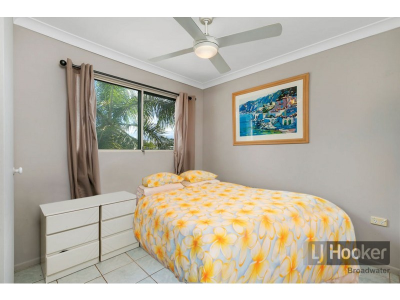 15/7-9 Robert Street, Labrador QLD 4215