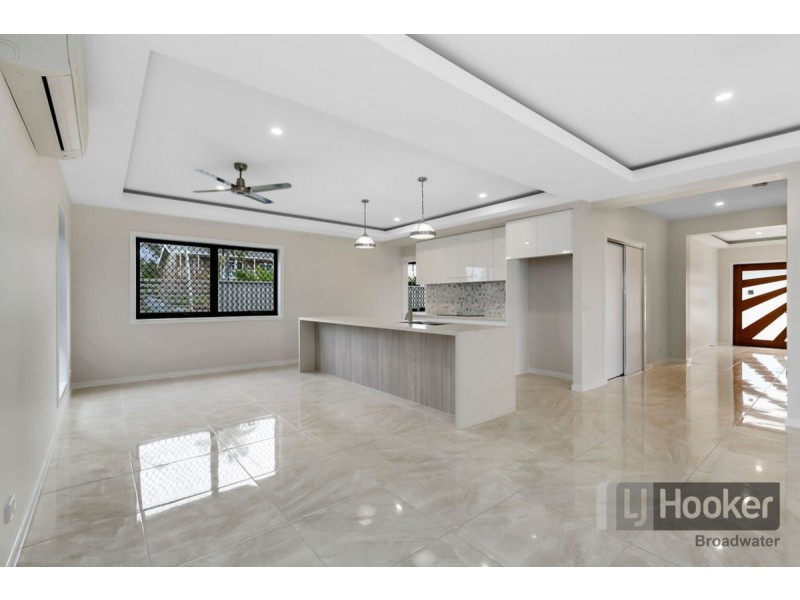 19 Fourth Avenue, Labrador QLD 4215