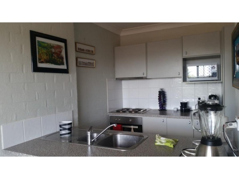 37/13-17 Brown Street, Labrador QLD 4215