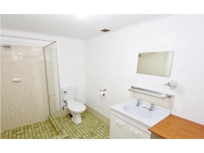 12/9 Bradford Street, Labrador QLD 4215