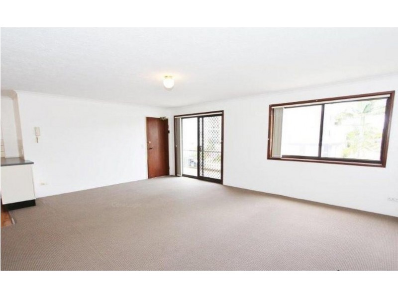 12/9 Bradford Street, Labrador QLD 4215