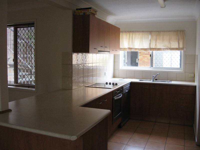 3/171 Muir Street, Labrador QLD 4215