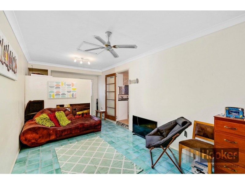 1/144 Whiting Street, Labrador QLD 4215