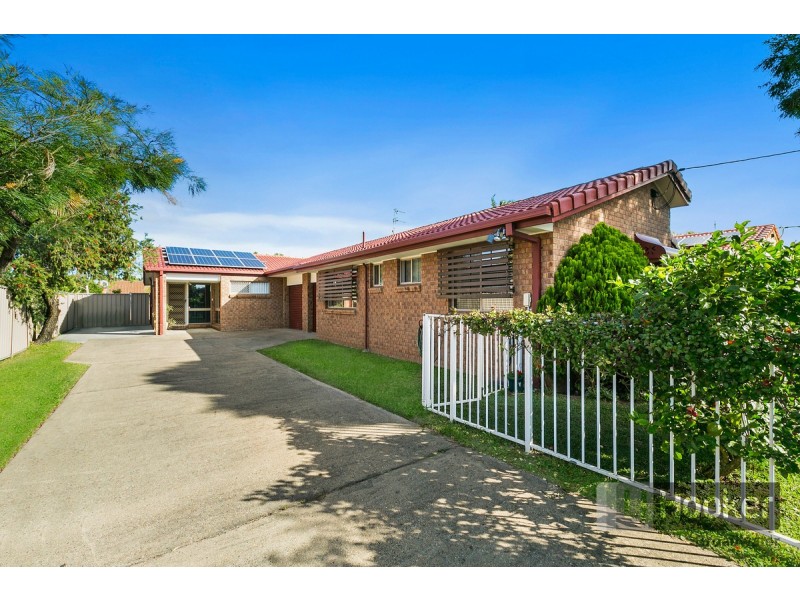 1/144 Whiting Street, Labrador QLD 4215