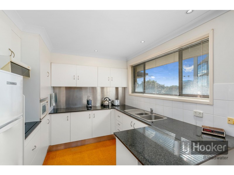 4/228 Marine Parade, Labrador QLD 4215