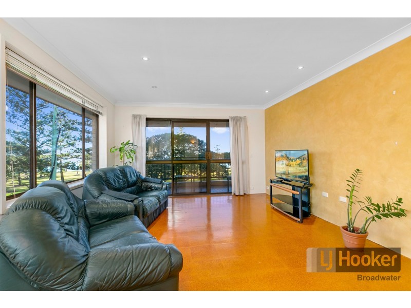 4/228 Marine Parade, Labrador QLD 4215