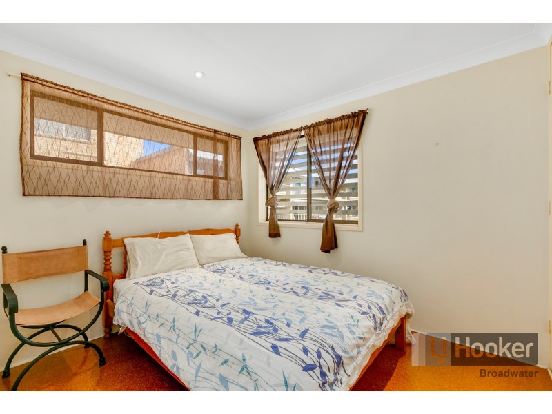 4/228 Marine Parade, Labrador QLD 4215