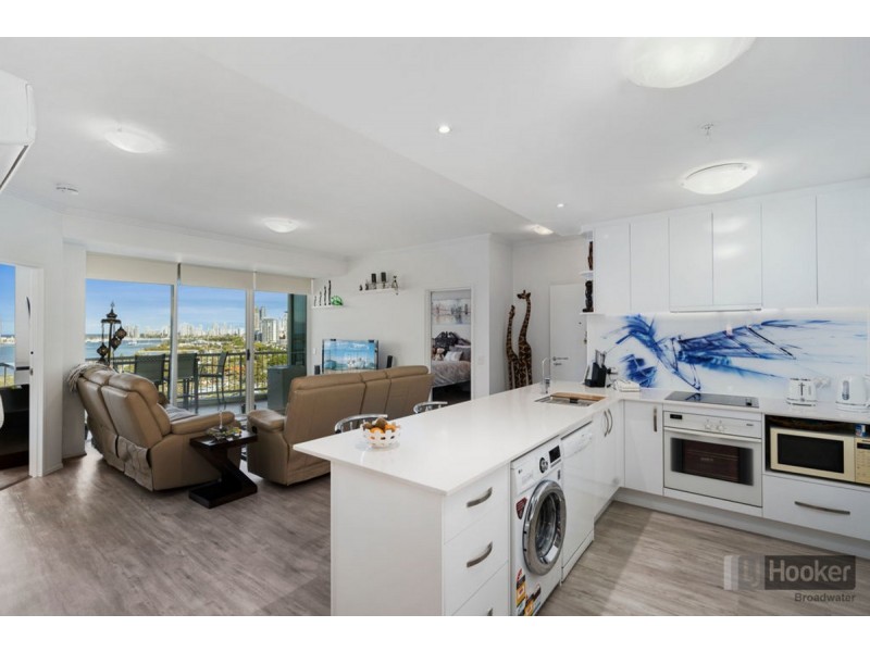 1305/182 Marine Parade, Labrador QLD 4215