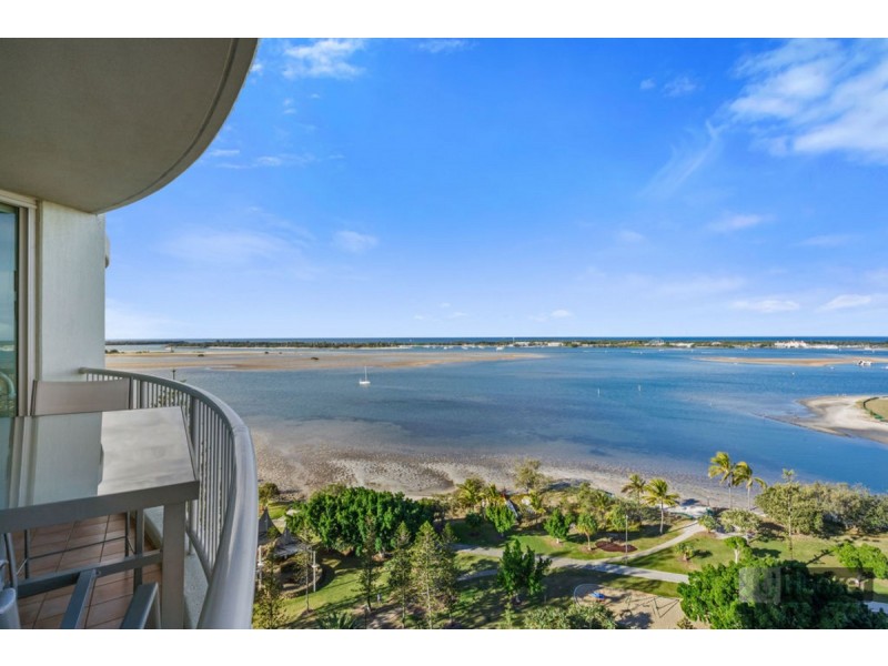 1305/182 Marine Parade, Labrador QLD 4215