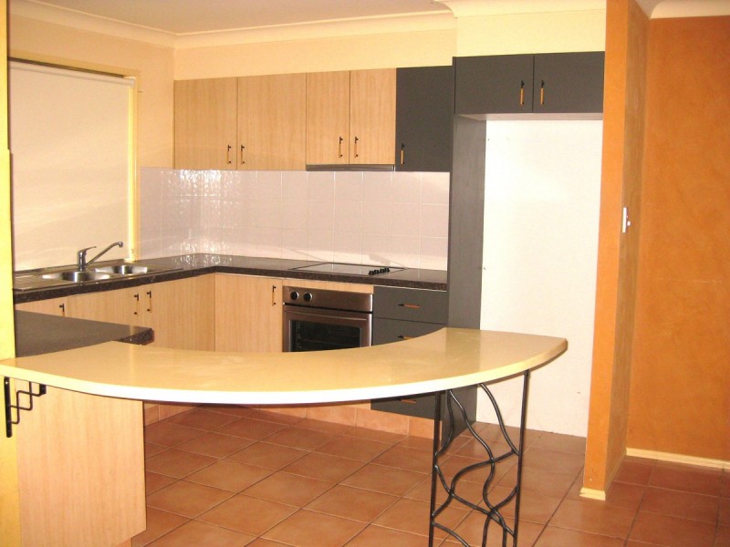 4/145 Government Road, Labrador QLD 4215