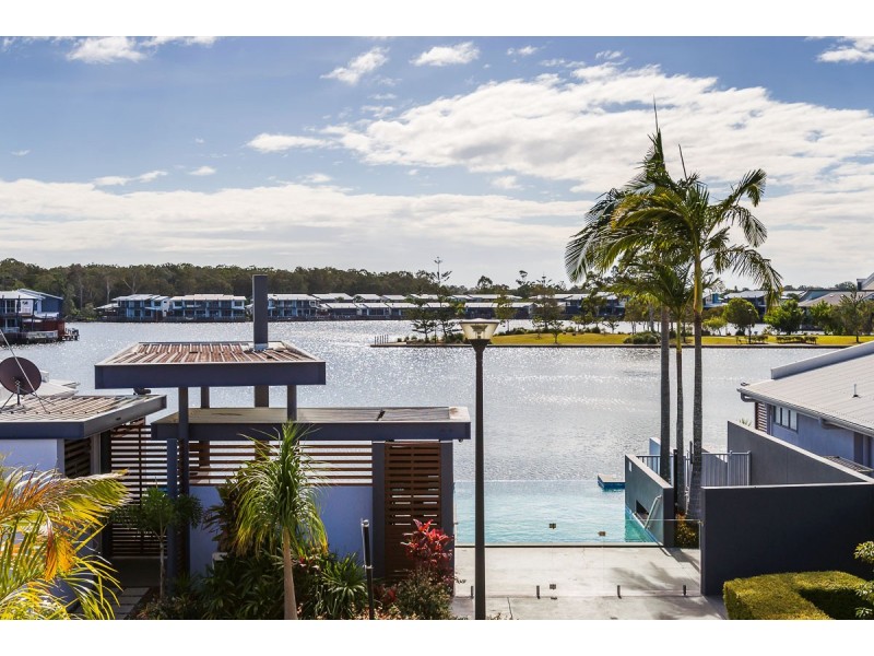 13/181 Lae Drive, Coombabah QLD 4216