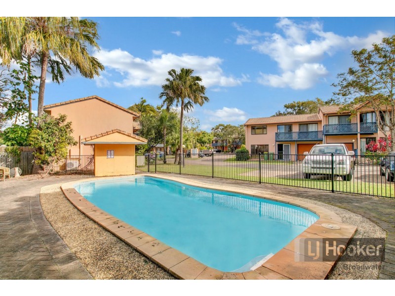 6/202 Central Street, Labrador QLD 4215